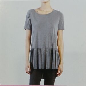 Mote Gray Top, Long Tail , Soft Material, Sz Small New With Tag